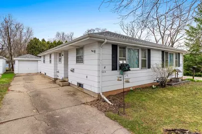 801 Caroline Street, Neenah, WI 54956 - Photo 8