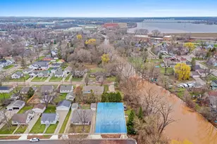 801 Caroline St, Neenah, WI 54956 - Photo 4