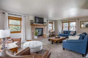 1966 Sky Ranch Ave, Oshkosh, WI 54904 - Photo 6