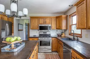 1966 Sky Ranch Ave, Oshkosh, WI 54904 - Photo 14