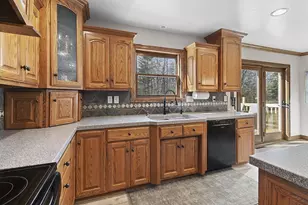 3757 Woodland Rd, Green Bay, WI 54313 - Photo 10