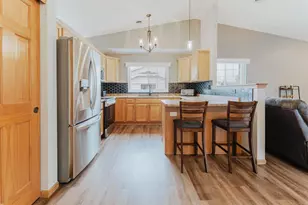 3140 White Tail Ln, Oshkosh, WI 54904 - Photo 2