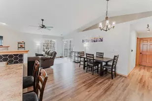 3140 White Tail Ln, Oshkosh, WI 54904 - Photo 8