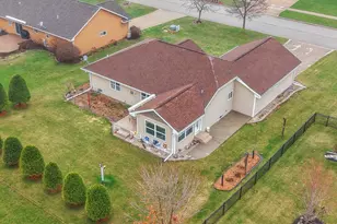 3519 Sandgate Castle Dr, Green Bay, WI 54313 - Photo 2