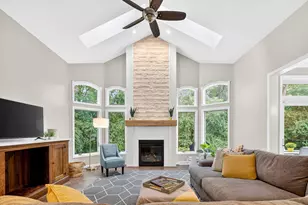 478 Hawthorne St, Neenah, WI 54956 - Photo 24