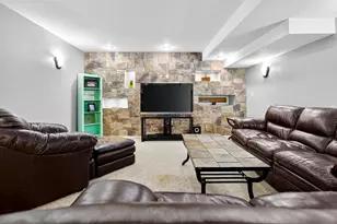 478 Hawthorne St, Neenah, WI 54956 - Photo 54