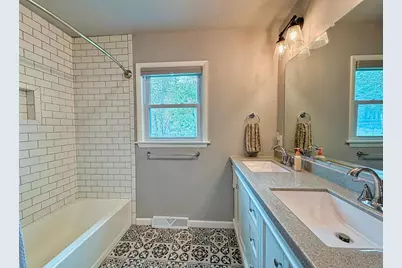 2623 Oakcrest Drive, Neenah, WI 54956 - Photo 36