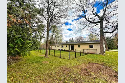 2623 Oakcrest Drive, Neenah, WI 54956 - Photo 46