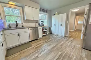 2623 Oakcrest Dr, Neenah, WI 54956 - Photo 20