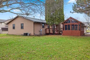 1138 Trailwood Dr, De Pere, WI 54115 - Photo 12