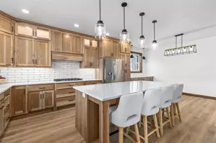 N9259 Anton St, Appleton, WI 54915 - Photo 6