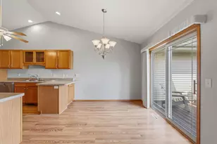2540 Havenwood Dr, Oshkosh, WI 54904 - Photo 12