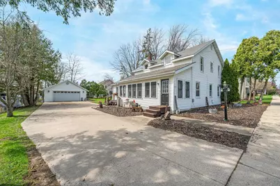 210 4th Street, Winneconne, WI 54986 - Photo 2