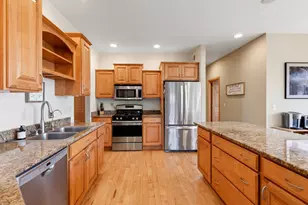 15 Park Cir, Fond du Lac, WI 54935 - Photo 14