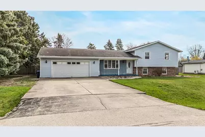 727 Dawn Court, Neenah, WI 54956 - Photo 1