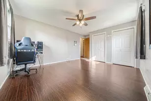 727 Dawn Ct, Neenah, WI 54956 - Photo 12