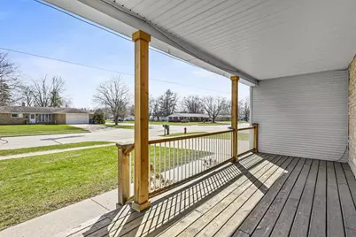 311 Cedar Street, Pulaski, WI 54162 - Photo 4