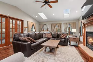 3518 Columbus St, Two Rivers, WI 54241 - Photo 12