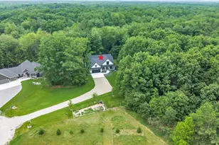 297 Red Tail Ct, Sobieski, WI 54171 - Photo 4