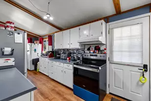 521 Delaware Ave, North Fond du Lac, WI 54937 - Photo 8
