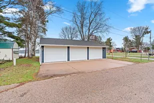 E5760 Waukaunaka St, Weyauwega, WI 54983 - Photo 32