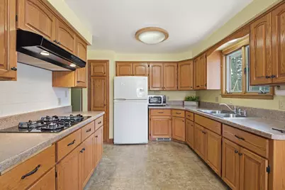 1613 Telulah Avenue, Appleton, WI 54915 - Photo 6