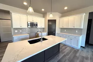 659 Reed St, Neenah, WI 54956 - Photo 10
