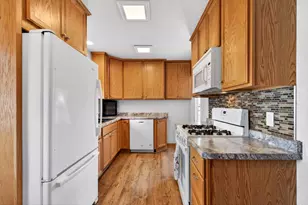 1013 Harrison St, Neenah, WI 54956 - Photo 10