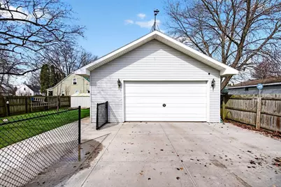 1013 Harrison Street, Neenah, WI 54956 - Photo 32