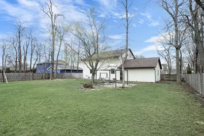 720 Indianwood Court, Neenah, WI 54956 - Photo 8