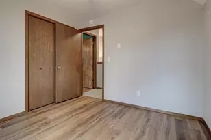 720 Indianwood Ct, Neenah, WI 54956 - Photo 30