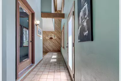 720 Indianwood Court, Neenah, WI 54956 - Photo 10