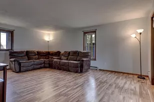 720 Indianwood Ct, Neenah, WI 54956 - Photo 22