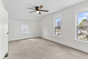 29 Tennessee Ave, Oshkosh, WI 54901 - Photo 14