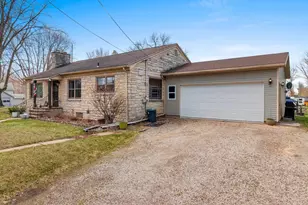 1107 Grosse Rd, Little Suamico, WI 54141 - Photo 2