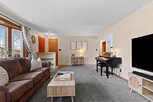 142 Peckham St, Neenah, WI 54956 - Photo 10
