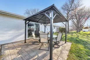 3012 Lawndale Dr, Green Bay, WI 54311 - Photo 24