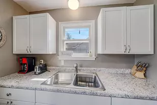 824 Zemlock Ave, Neenah, WI 54956 - Photo 10