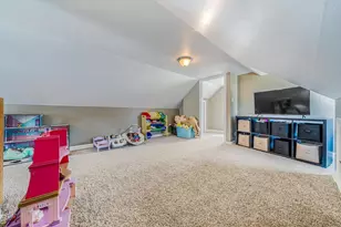 824 Zemlock Ave, Neenah, WI 54956 - Photo 16