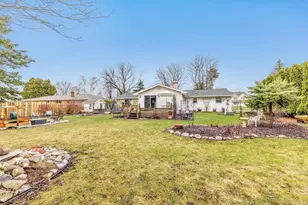 2429 Downy St, Green Bay, WI 54303 - Photo 2