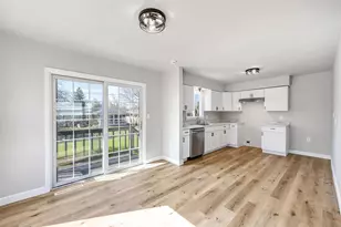 1521 Bismarck Ave, Oshkosh, WI 54902 - Photo 10