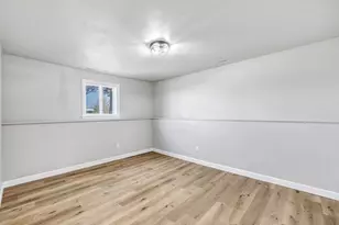 1521 Bismarck Ave, Oshkosh, WI 54902 - Photo 24