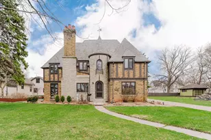 1361 Washington Ave, Oshkosh, WI 54901 - Photo 56