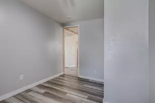 196 N Brooke St, Fond du Lac, WI 54935 - Photo 10