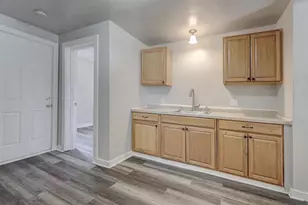 196 N Brooke St, Fond du Lac, WI 54935 - Photo 18