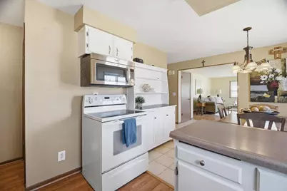 612 S Matthias Street, Appleton, WI 54915 - Photo 10