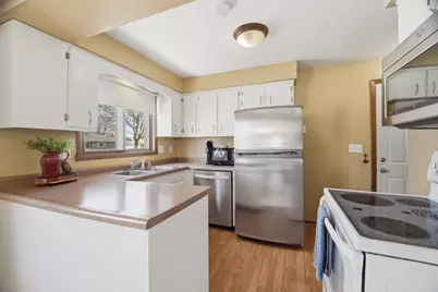 612 S Matthias Street, Appleton, WI 54915 - Photo 8