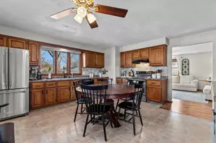 1031 Roberts Ave, Appleton, WI 54914 - Photo 8