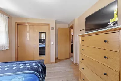 831 N Danz Avenue, Green Bay, WI 54302 - Photo 12