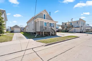 1313 21st St, Two Rivers, WI 54241 - Photo 6